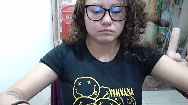 curly_greeneyed's cam snapshot