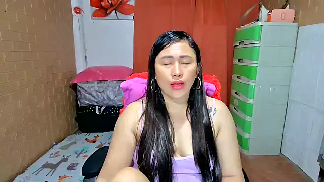 Ugly-Filipina's cam snapshot