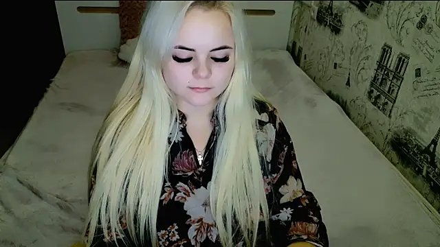 lovely-eyes's cam snapshot