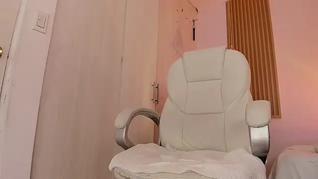 Kendall_Bunnyy's cam snapshot