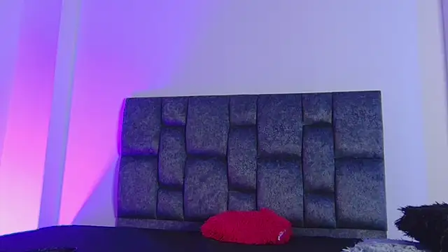 kittymonroe1's cam snapshot