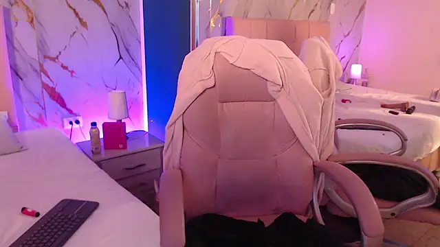 Red_kytty6's cam snapshot