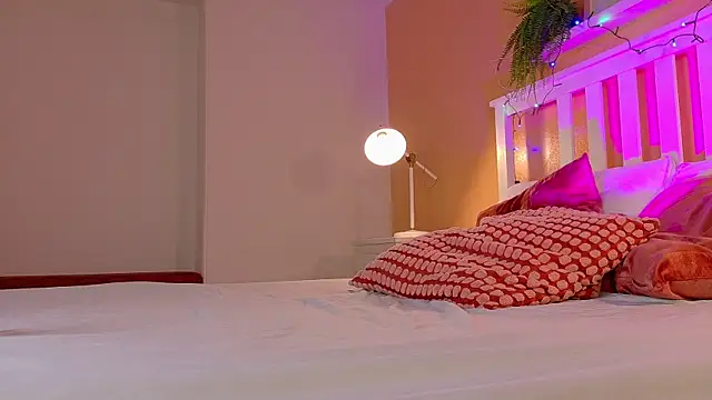 ParisFox_'s cam snapshot