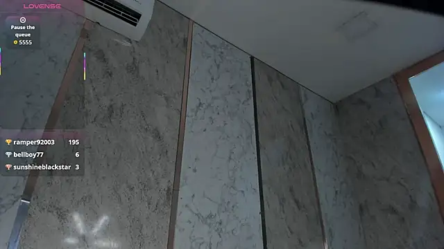 Bonnie_Luxury live sex cam