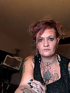 renegade_vyxxen's cam snapshot