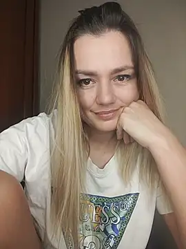 KrissSexi's cam snapshot