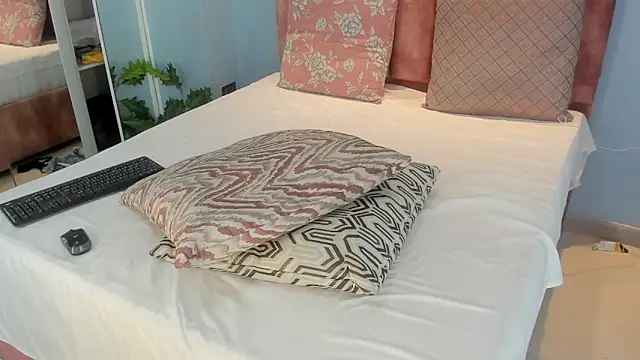 lou_rosse_'s cam snapshot