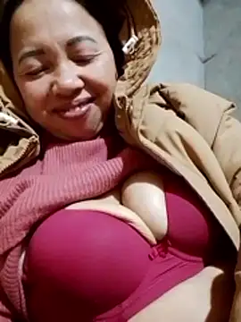 TRIEUTRIEU20's cam snapshot