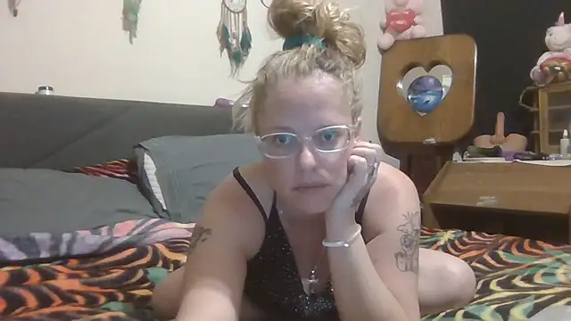 Toybox13_'s cam snapshot