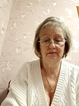 AlikaSwan5821's cam snapshot