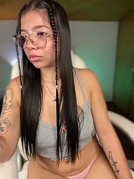 Maddy_Piink's cam snapshot