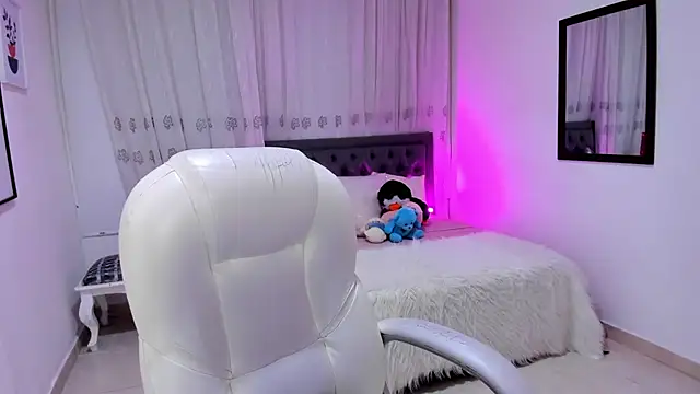 Mia_Clay1's cam snapshot