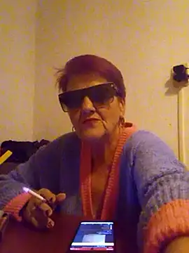 Ely_Elenita's cam snapshot