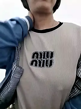 love_sexy090's cam snapshot