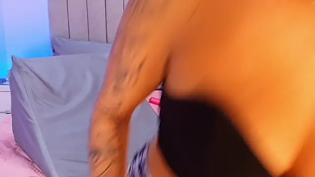 ellisrossi's cam snapshot