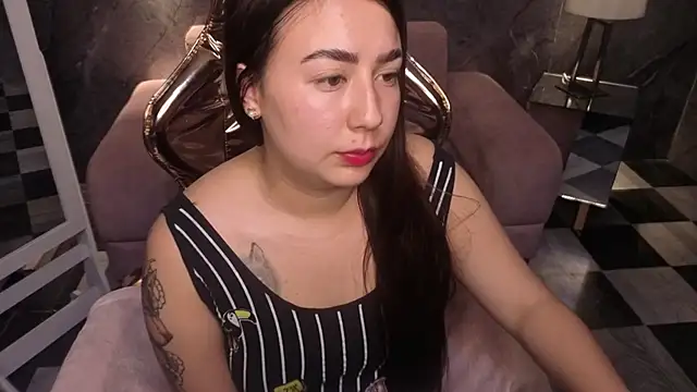 Kattia_mystic_b's cam snapshot