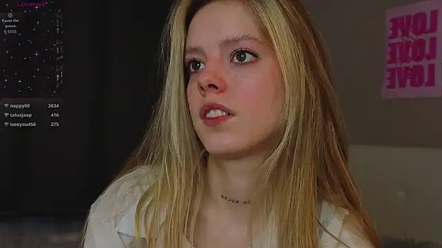 TiffinyMergist live sex cam