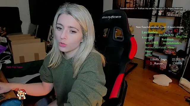 Lisaonthemoon's cam snapshot