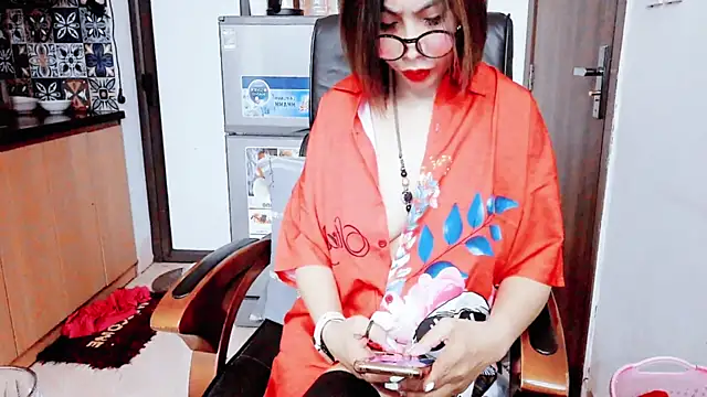 Miu-Le live sex cam