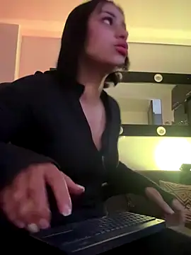 AlannaEvons's cam snapshot