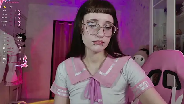 MiraJades's cam snapshot