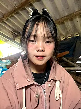 AdamLazis's cam snapshot