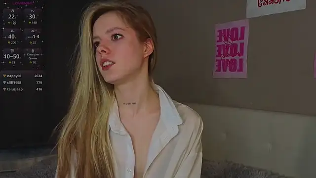 TiffinyMergist's cam snapshot