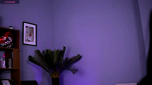 ElysiaKiss's cam snapshot