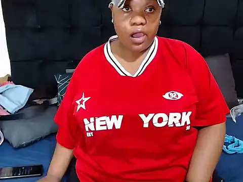 CaramelBootty's cam snapshot