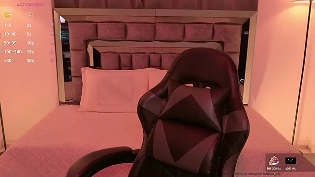 Bella_Clark2's cam snapshot