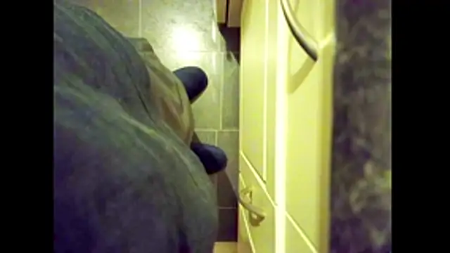 hairyuncut00's cam snapshot