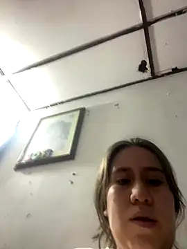 Scarlett_Noire_outdoors's cam snapshot