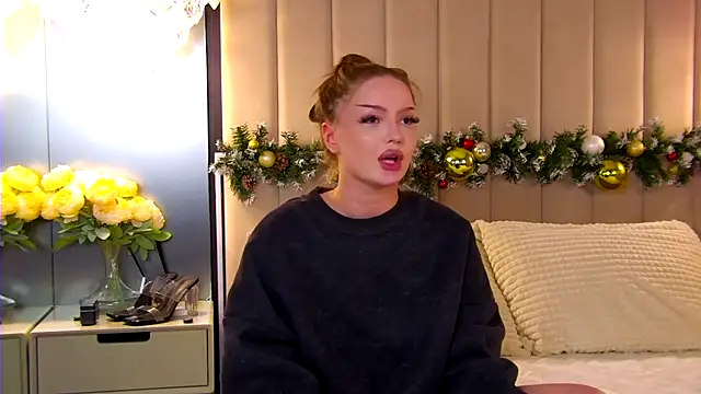 AlexaBright's cam snapshot