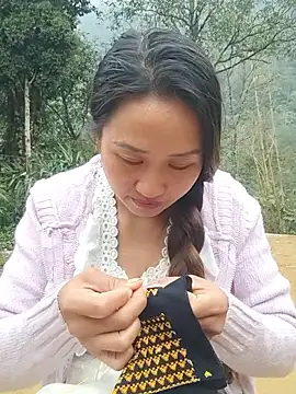 mikey-bae's cam snapshot