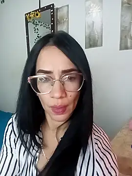 YaraDuartee's cam snapshot