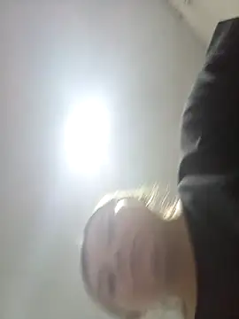 Fernandar2025's cam snapshot