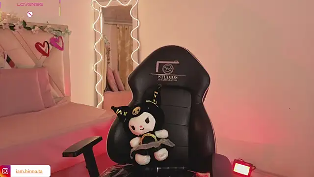 hina_tay's cam snapshot