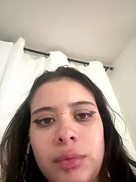 SaskiaGrendel's cam snapshot