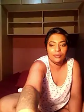 indianstormxo_'s cam snapshot