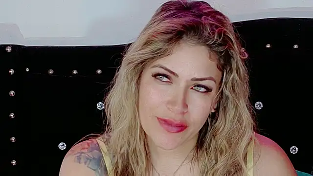 Natalia_Montoya's cam snapshot