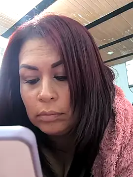 Natasha_mommy's cam snapshot