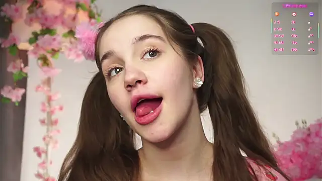 AmiLewis's cam snapshot