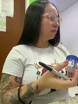 HealingHoney's cam snapshot