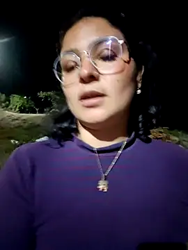 Lily-o's cam snapshot