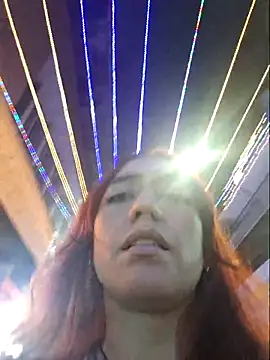 Eveeelyn25 live sex cam