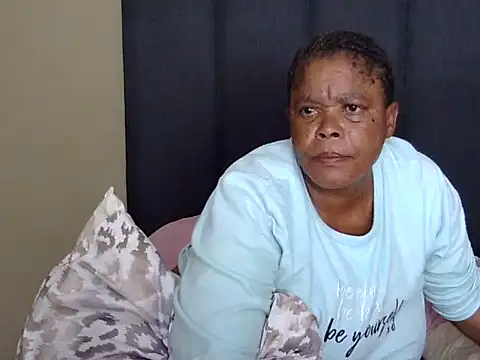 bigsexymama2's cam snapshot