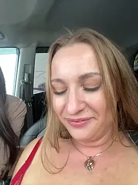 RuslanaXX live sex cam