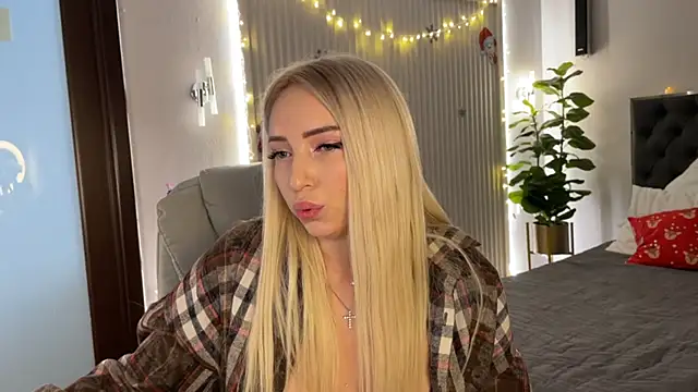 OhMyEmma's cam snapshot