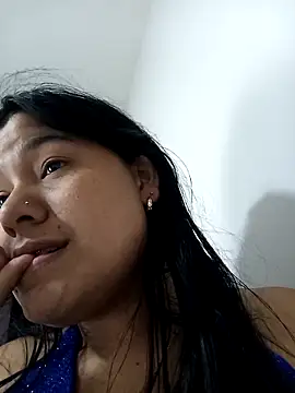 April_Becker's cam snapshot