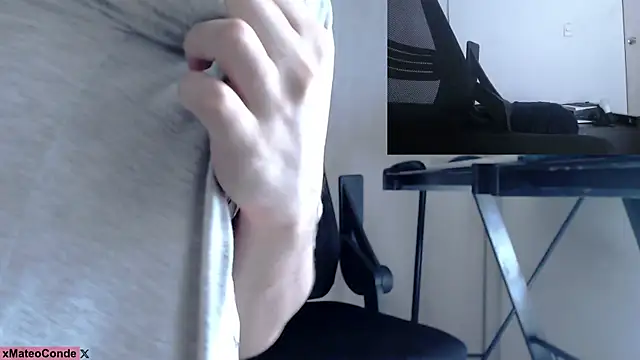 mateoconde00 live sex cam